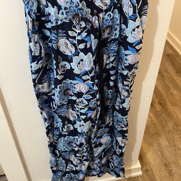 Loft jumpsuit - Picture 2 of 3